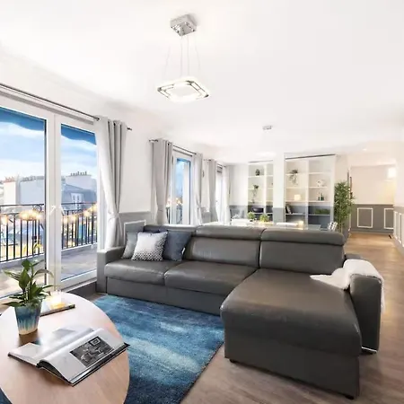 Luxurious 130 M Terrace Champs-élysées